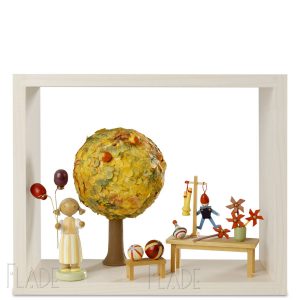 Apfelbaum im Rahmen, Herbst (ohne Figuren)