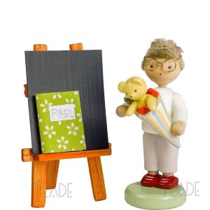 Junge mit Schultüte, Tafel und Fibel