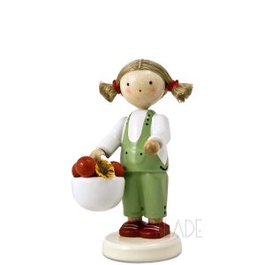 Mädchen mit Apfelkorb