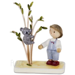 Junge mit Koala