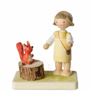 Mädchen mit Eichhörnchen